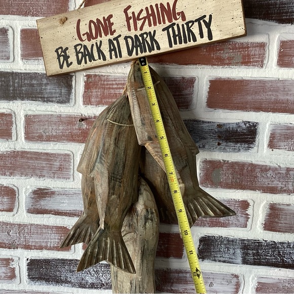 🟠 Solid Wood Fishermen’s Combo - Gone Fishing Sign & 5 Carved Fish Catch - Picture 9 of 11